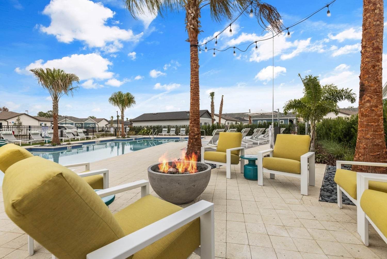 Build-to-rent courtyard with pool amenity space.